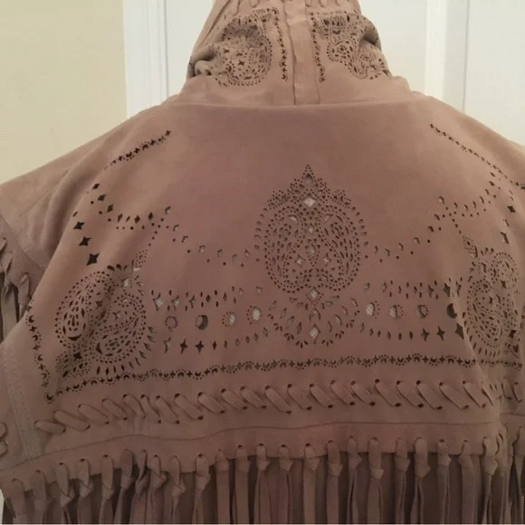 New Romantics/Free People Nude Pink Suede Leather Fringe Vest P/S - Picture 4 of 5